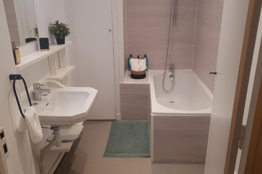 Appartamento *cosy* Spacieux * Entree Autonome* Centrale*